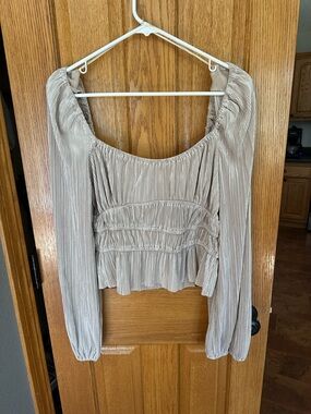 Astr Pleated Long-Sleeve Ruched Crop Top in Taupe